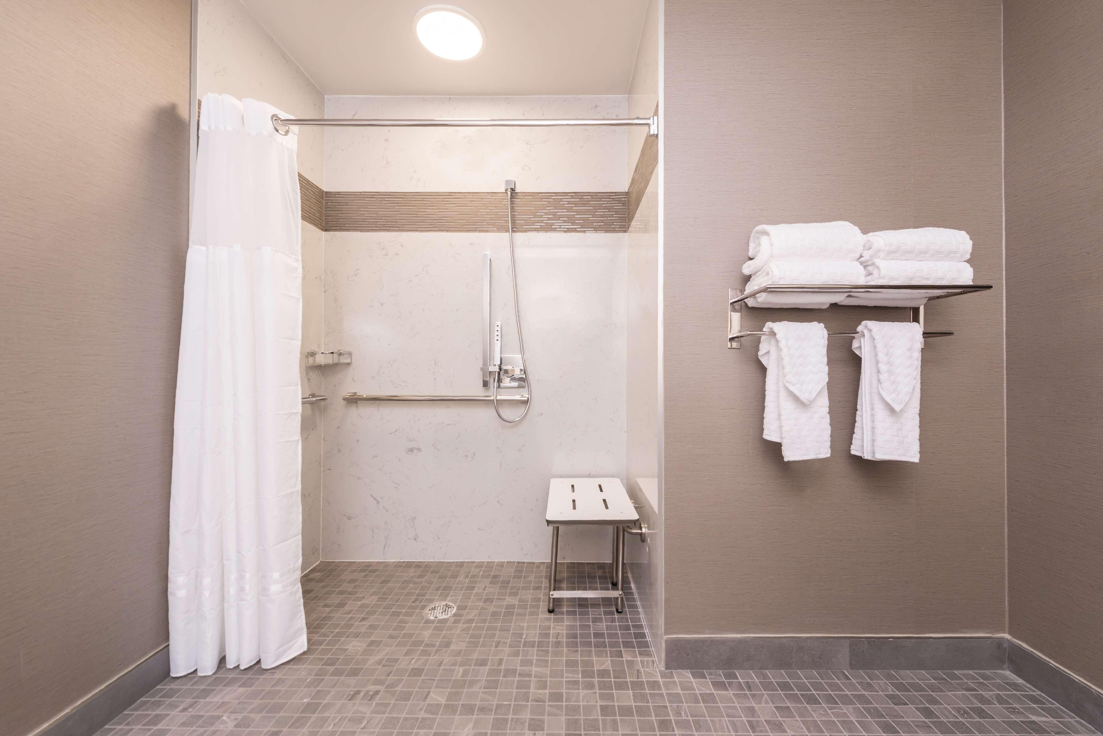 Best Western Plus Temecula Wine Country Hotel & Suites Экстерьер фото